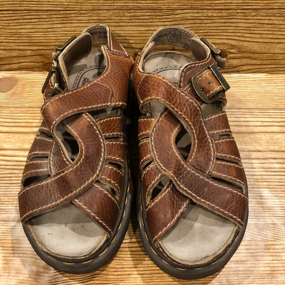 Size 8 US Doc Marten 8329 fisherman sandal brown